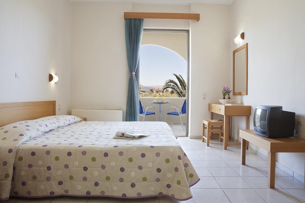 Marinos Beach Hotel Platanes  Bagian luar foto