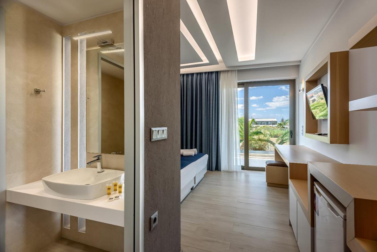 Marinos Beach Hotel Platanes  Bagian luar foto