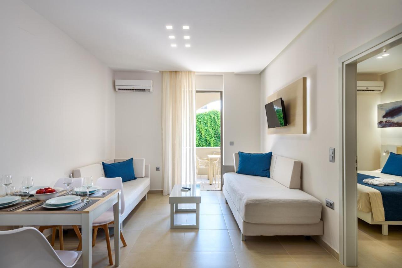 Marinos Beach Hotel Platanes  Bagian luar foto