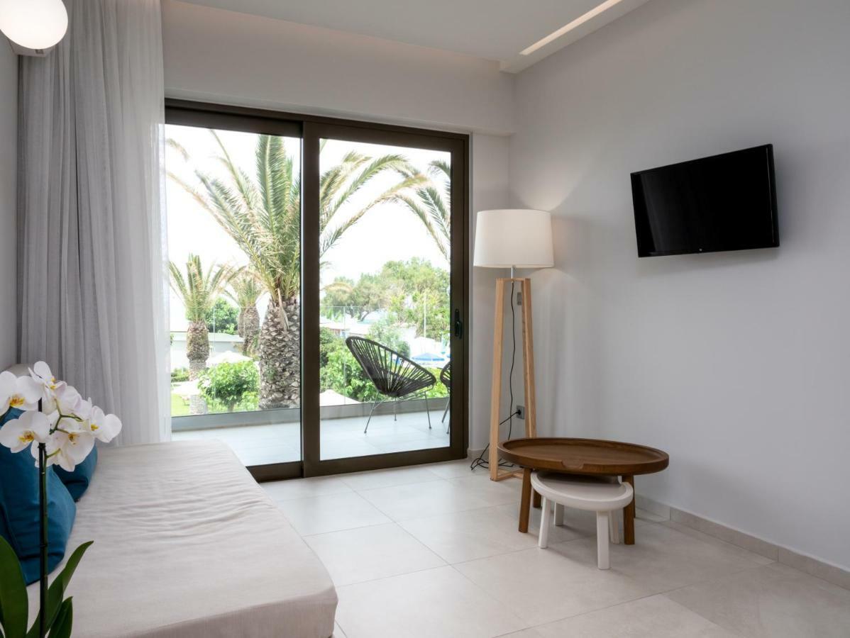 Marinos Beach Hotel Platanes  Bagian luar foto